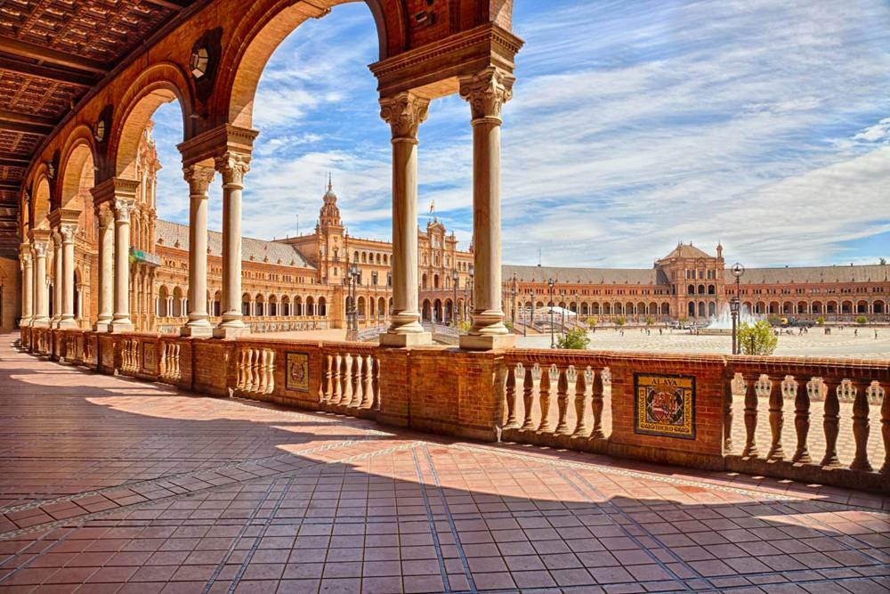 Las Cruzadas Melia-Plaza De Espana Севилья Экстерьер фото